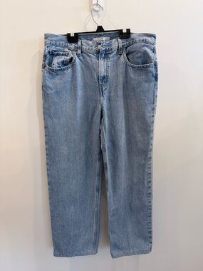 Levi’s Low Pro Straight Jeans Light Wash Normcore Closet Staple Denim size 31